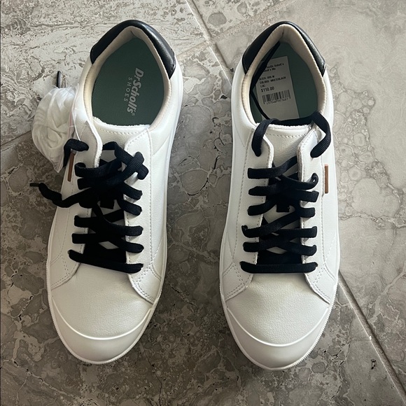 Dr. Scholl's Time Off Sneaker Sneakers in White/Black, Size 9.5, New in Box - Picture 5 of 11